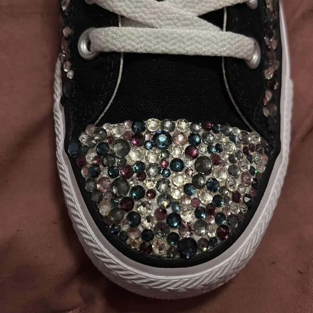 New Converse Swarovski crystal embellished shoes sz 10